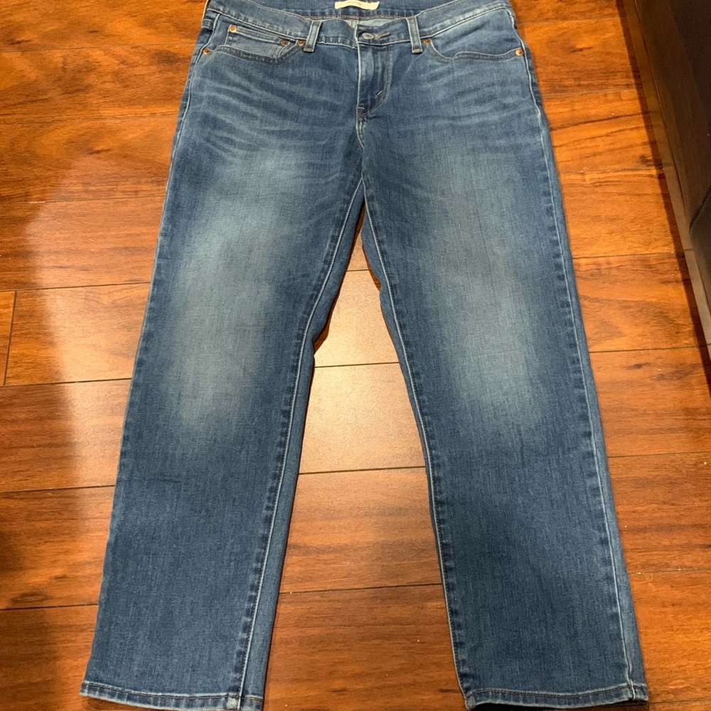 Levi Jeans, Size 28